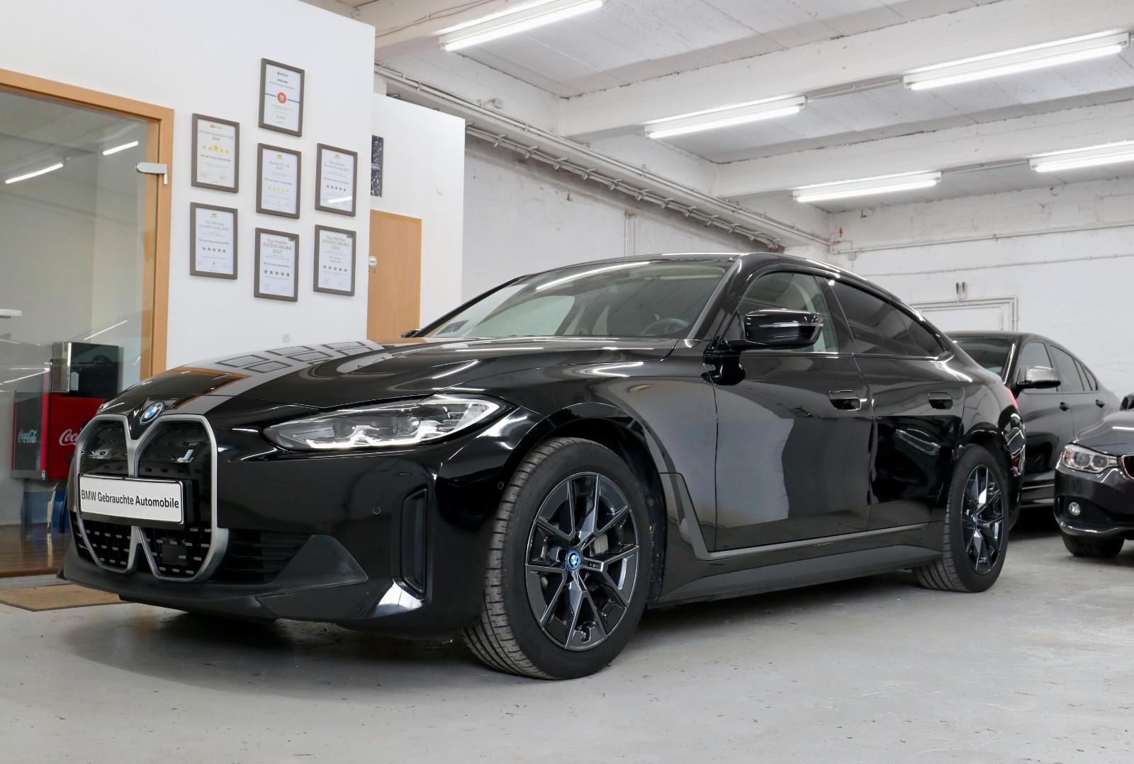 BMW i4 35e  All Black Sport L. T-Leder Sitzh. LED 1H