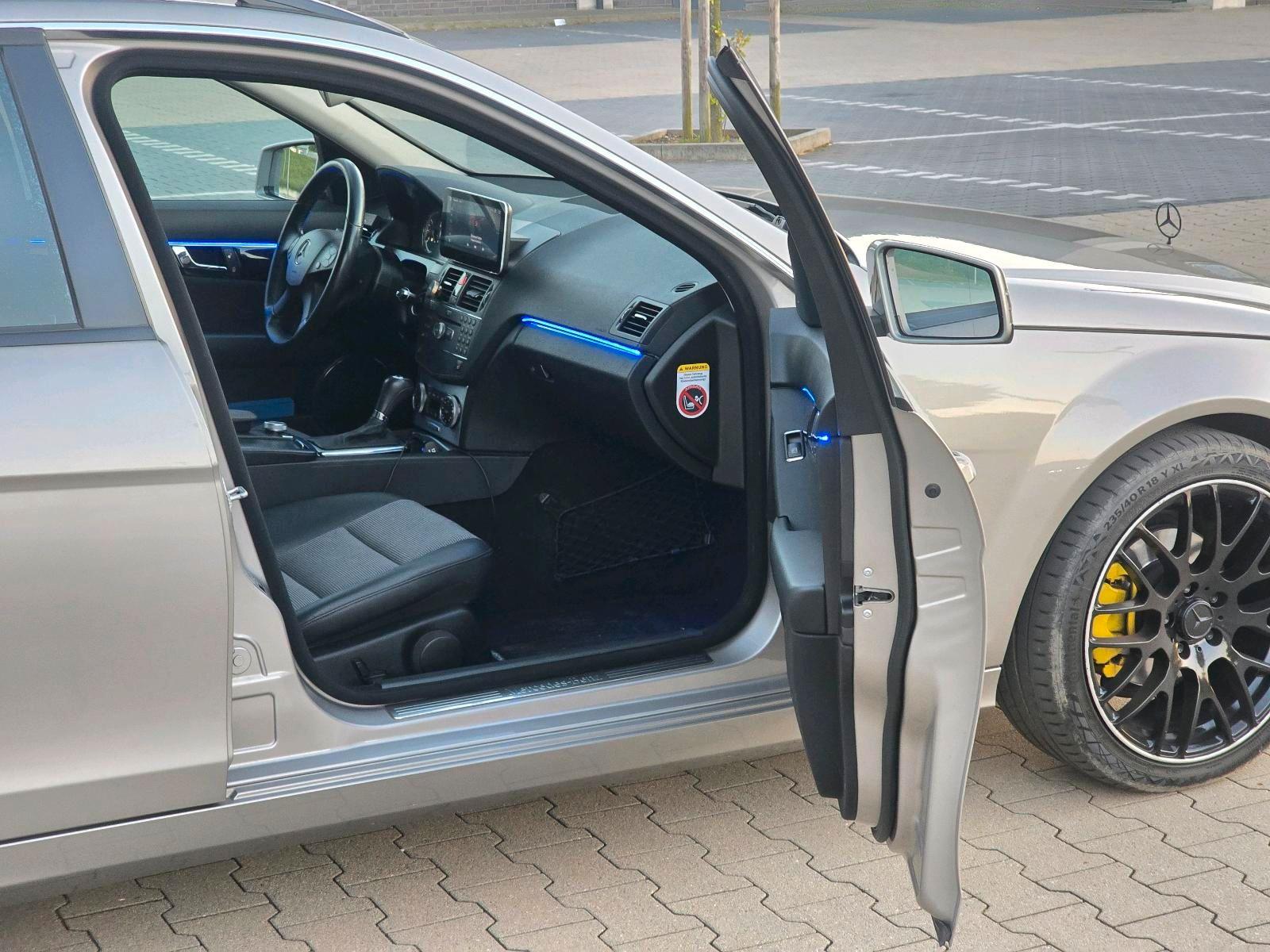 Mercedes-Benz C200 2009 — photo 7