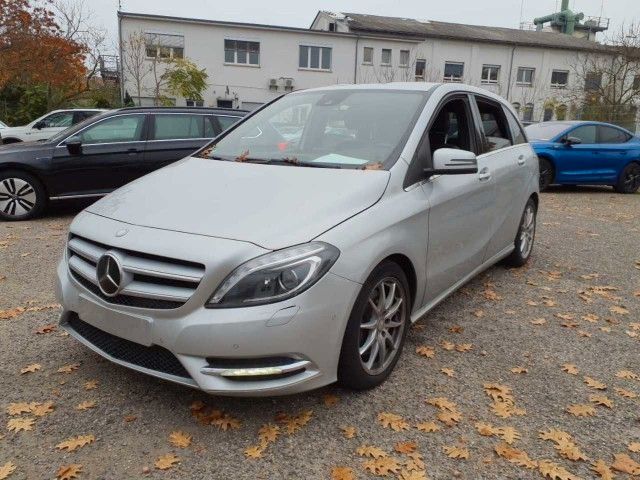 Mercedes-Benz B 220 4Matic Kamera*Xenon*SHZ*Navi*Memory*Klima*