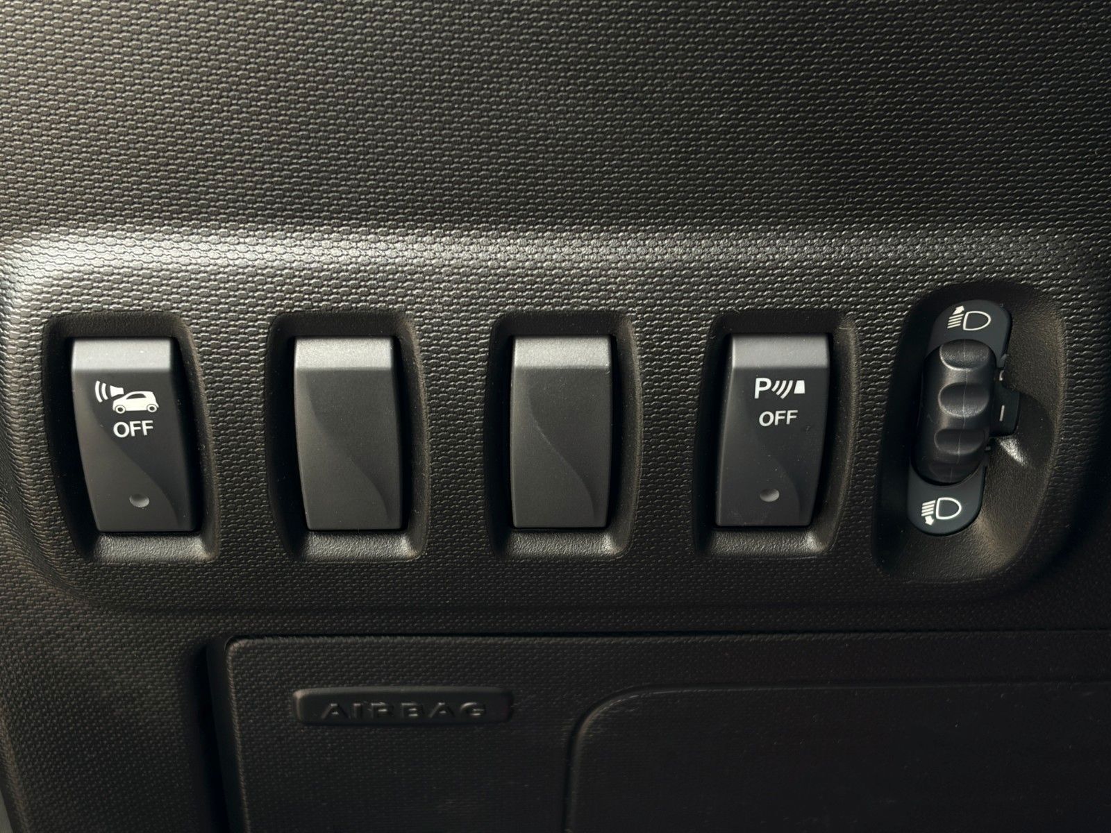 Fahrzeugabbildung Smart ForTwo Coupe EQ 60kW SHZ PDC Temp. Klima CarPlay