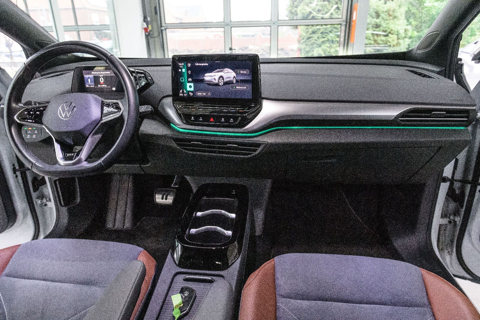 Fahrzeugabbildung Volkswagen ID.4 Pro Performance LED+NAVI+ACC+KAM+WÄRMEP+AHK