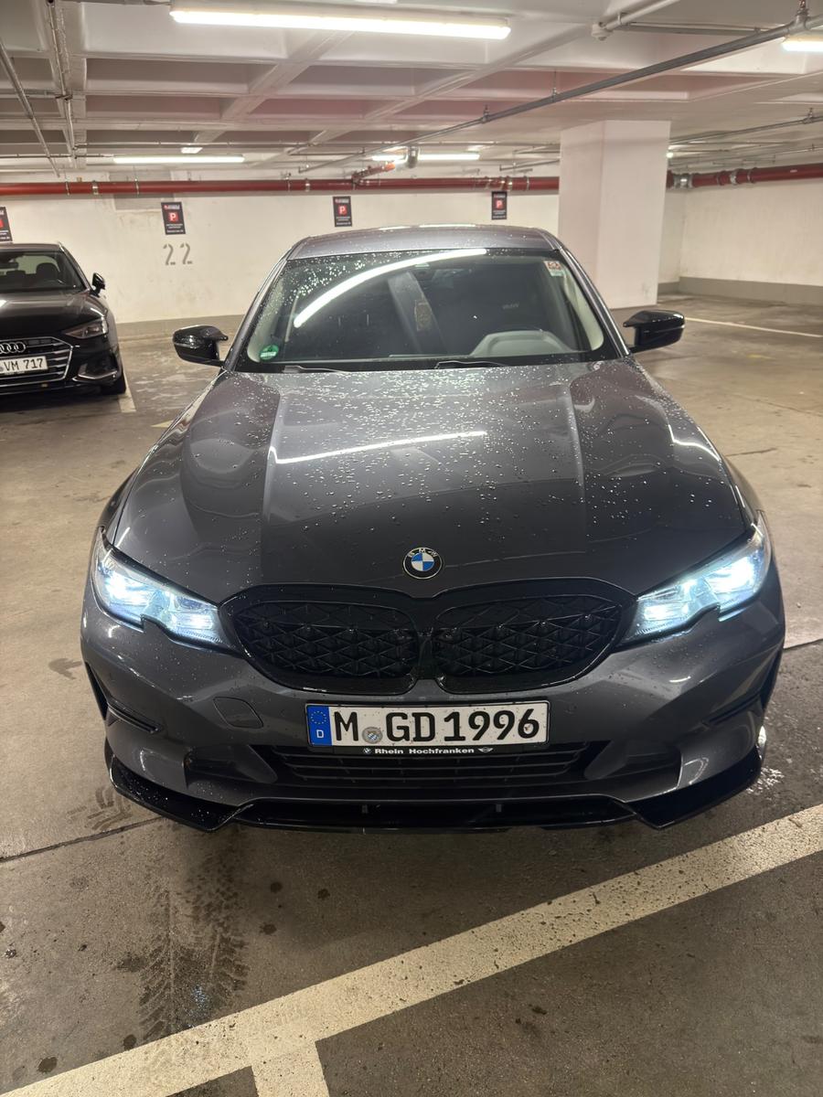 BMW 320