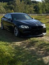 BMW 550i xDrive  gute Ausstattung (Sommerfahrzeug) - BMW 5er Reihe von privat