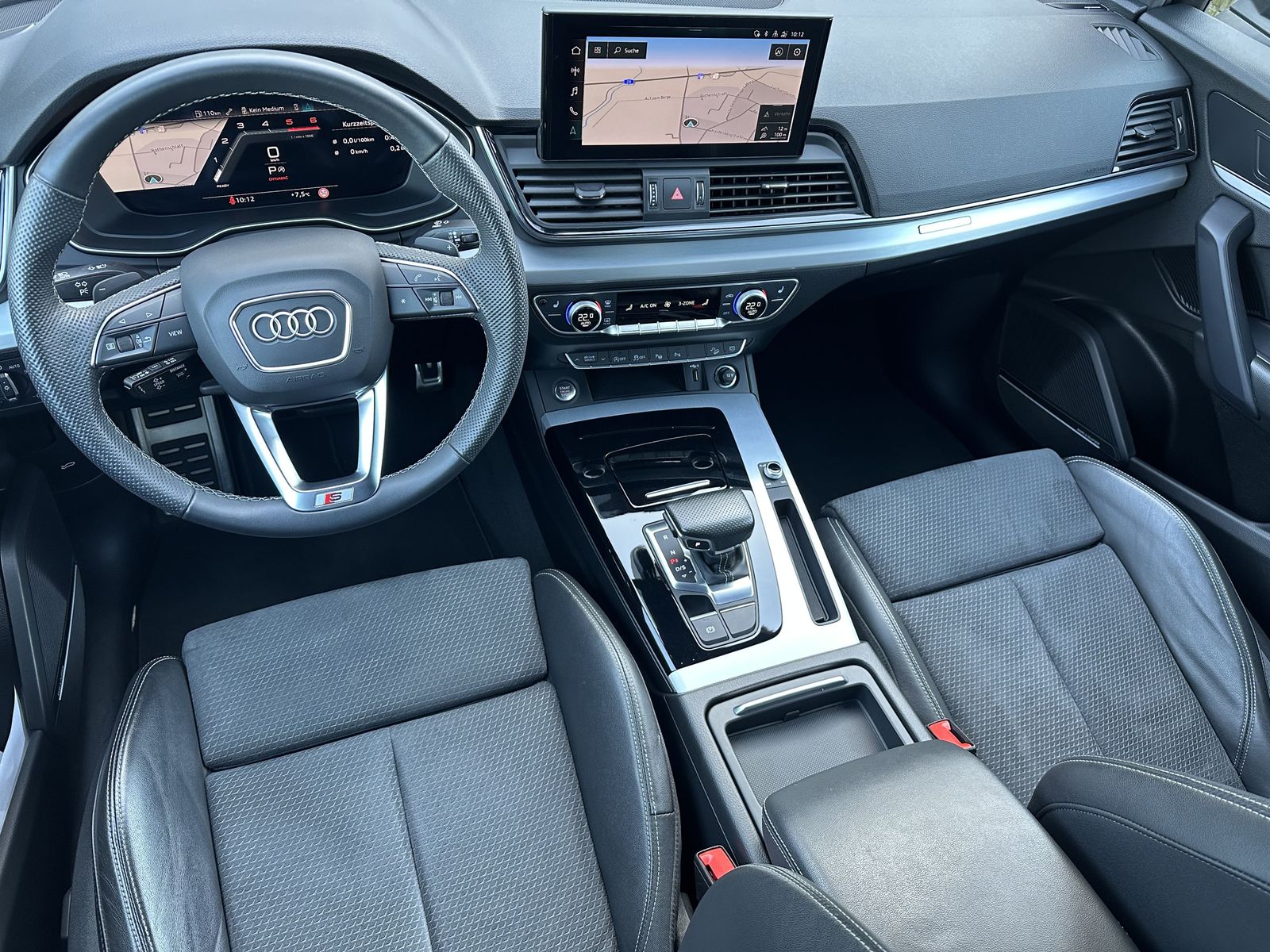 Fahrzeugabbildung Audi Q5 50 TDI Qu S-Line Black NAV+LED+ACC+KAM+21ZOLL