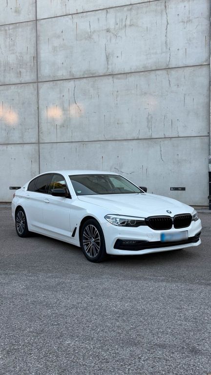 Image of BMW 530