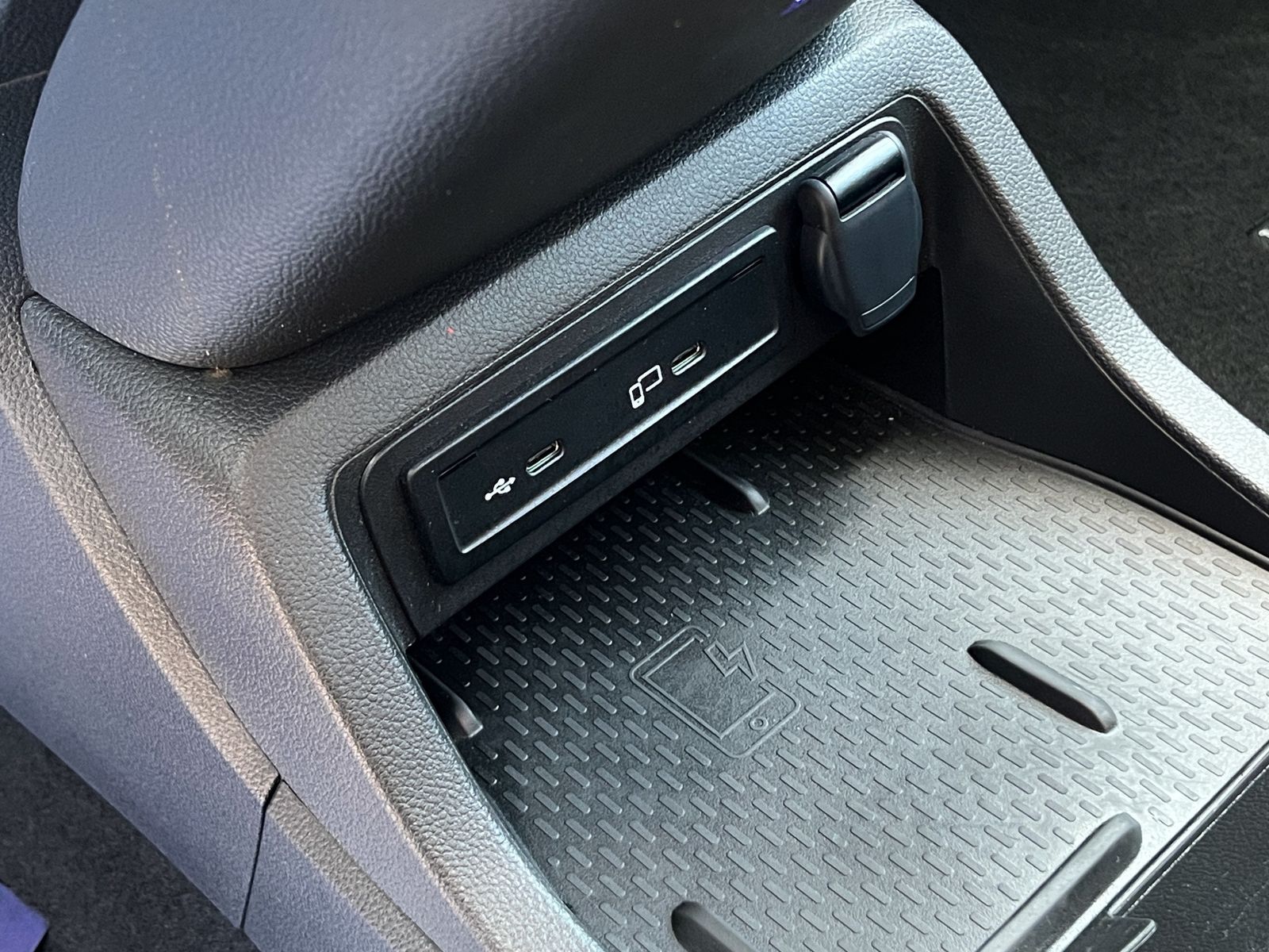 Fahrzeugabbildung Mercedes-Benz T-Klasse 180 lang*7-Sitz*LED*Navi*SHZ*Kamera*PDC