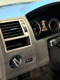 Volkswagen T5 Multivan - 12