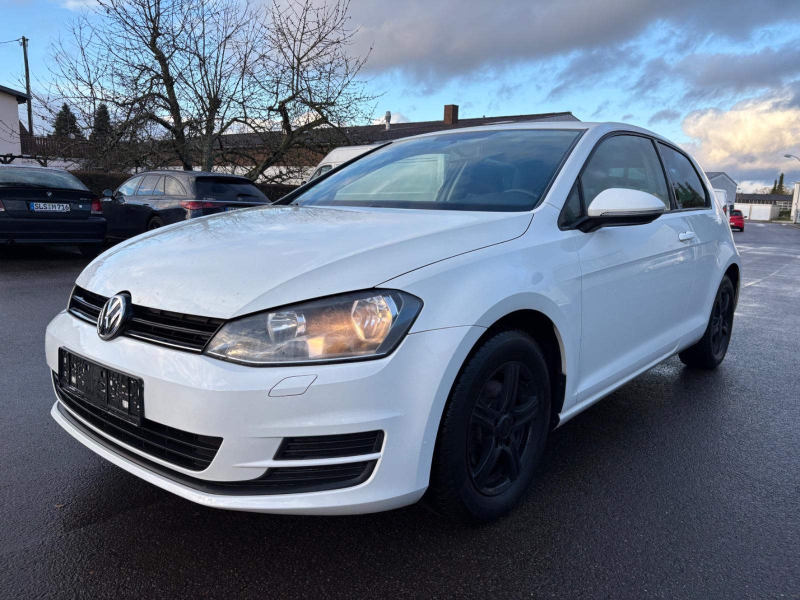 Volkswagen Golf VII Lim. Trendline BMT