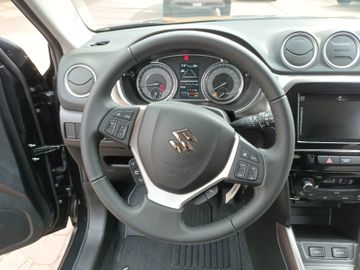 Fotografie des Suzuki Vitara 1.4 Hybrid Comfort Anhängerkupplung