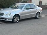 Mercedes-Benz MERCEDES E 220 CDI - gebrauchte Mercedes-Benz E 220 aus dem Jahr 2003