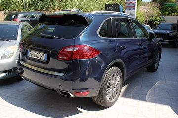 Porsche Cayenne - 7