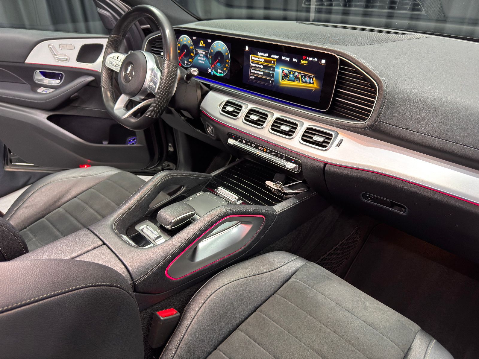 Fahrzeugabbildung Mercedes-Benz GLE 350e 4Matic Coupe *AMG-LINE*22 ZOLL*LUFT*