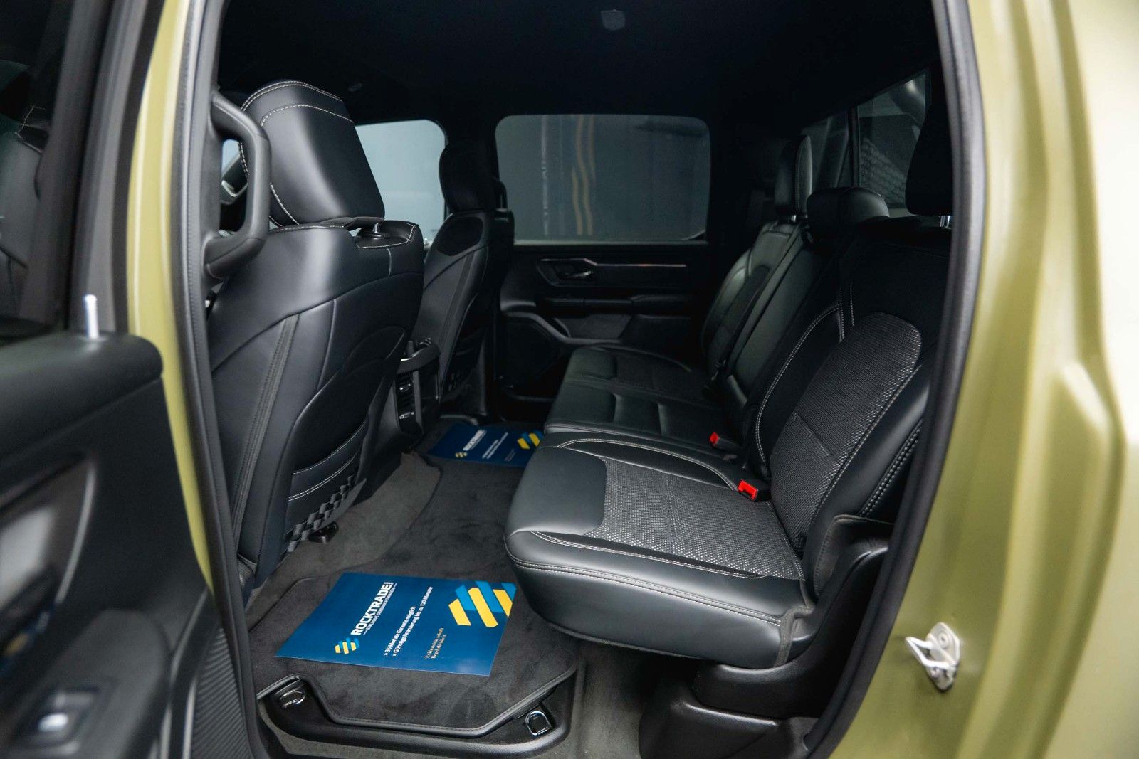 Fahrzeugabbildung Dodge RAM 5.7 V8 HEMI 4x4 LARAMIE OFFROAD TRX Styling