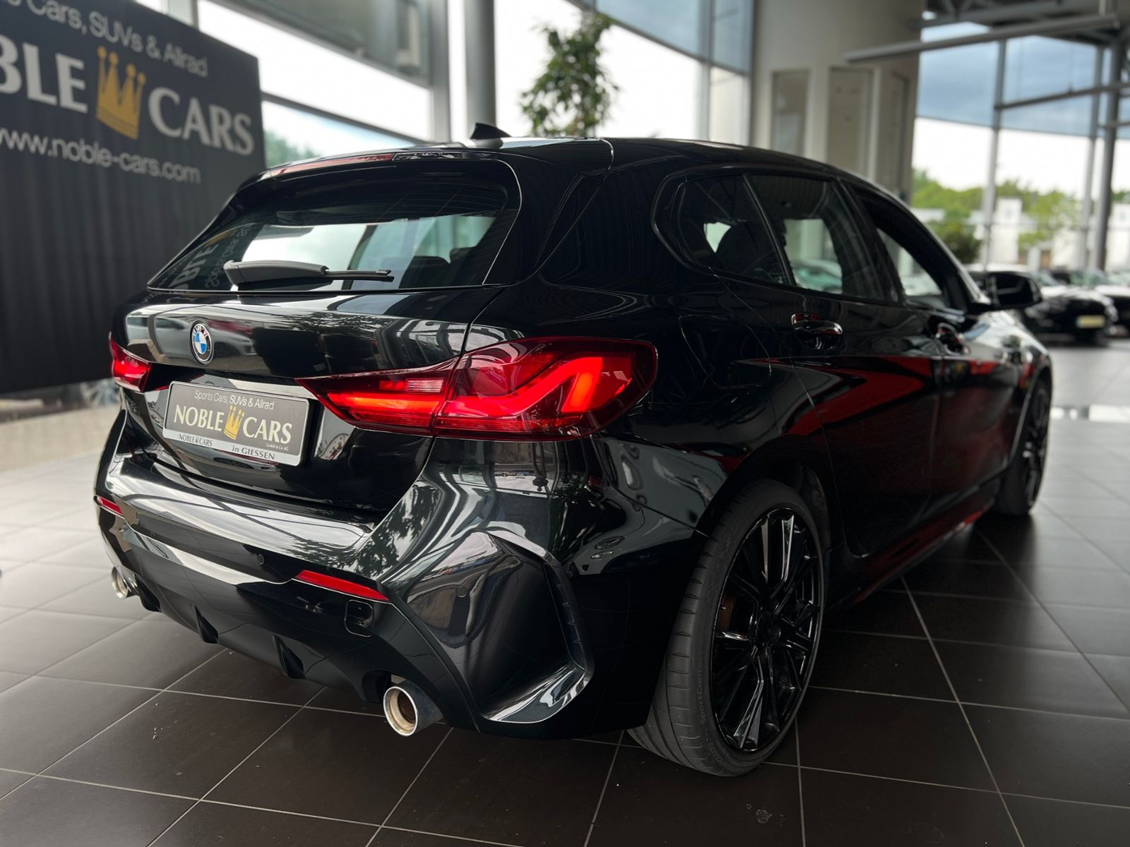 Fahrzeugabbildung BMW 120 i M Sport PDC KLIMA LED NAVI SHZ