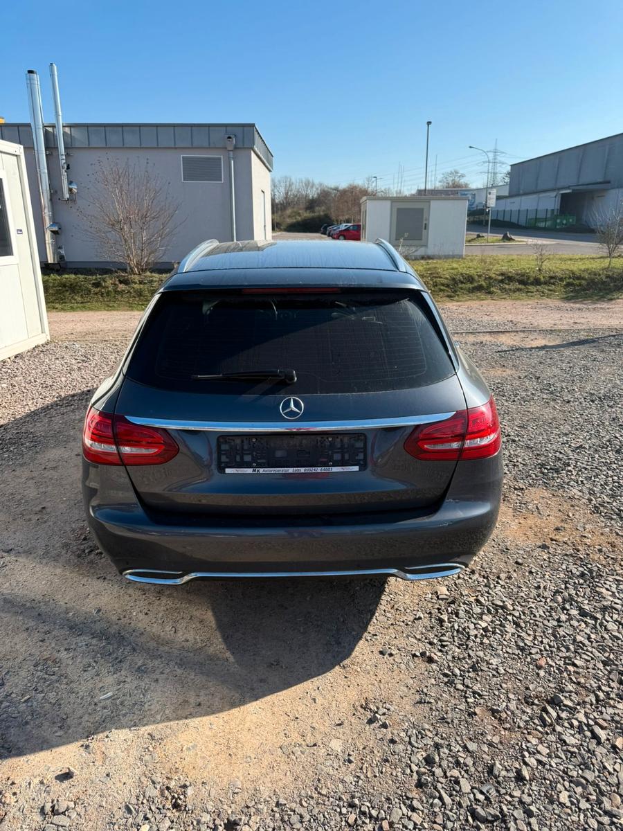 Mercedes-Benz C 180 C T-Modell C 180 T CGI