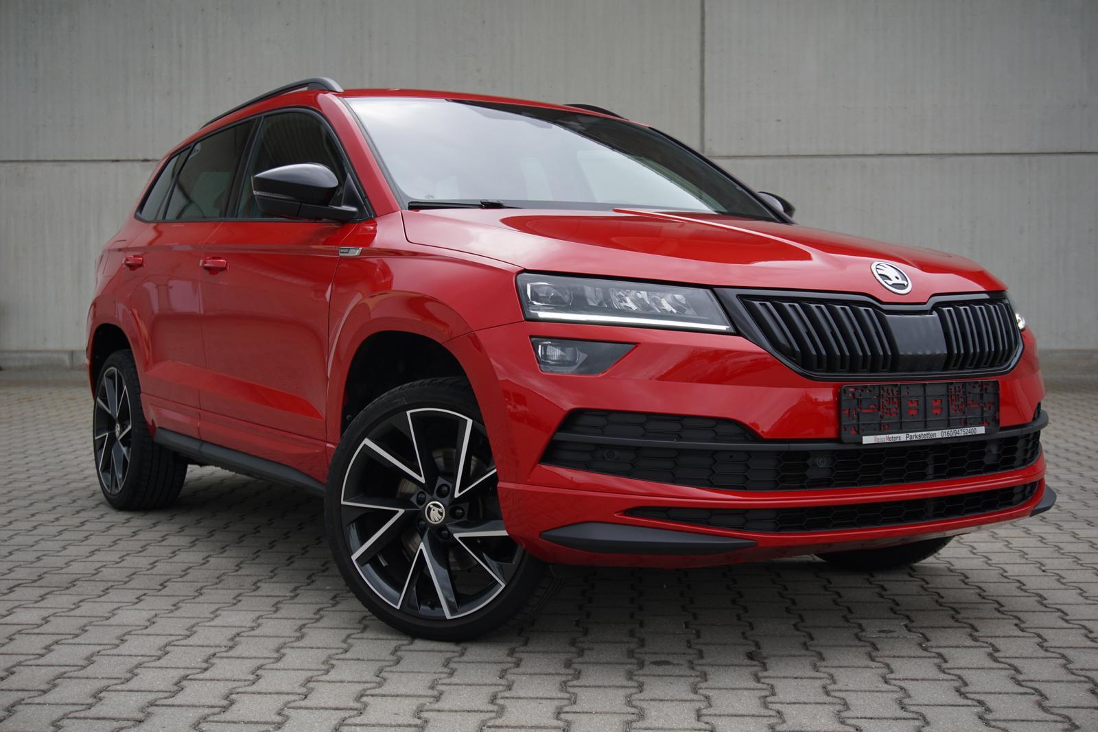Skoda Karoq 1.5TSI DSG Sportline AHK Pano Navi 1.Hd*