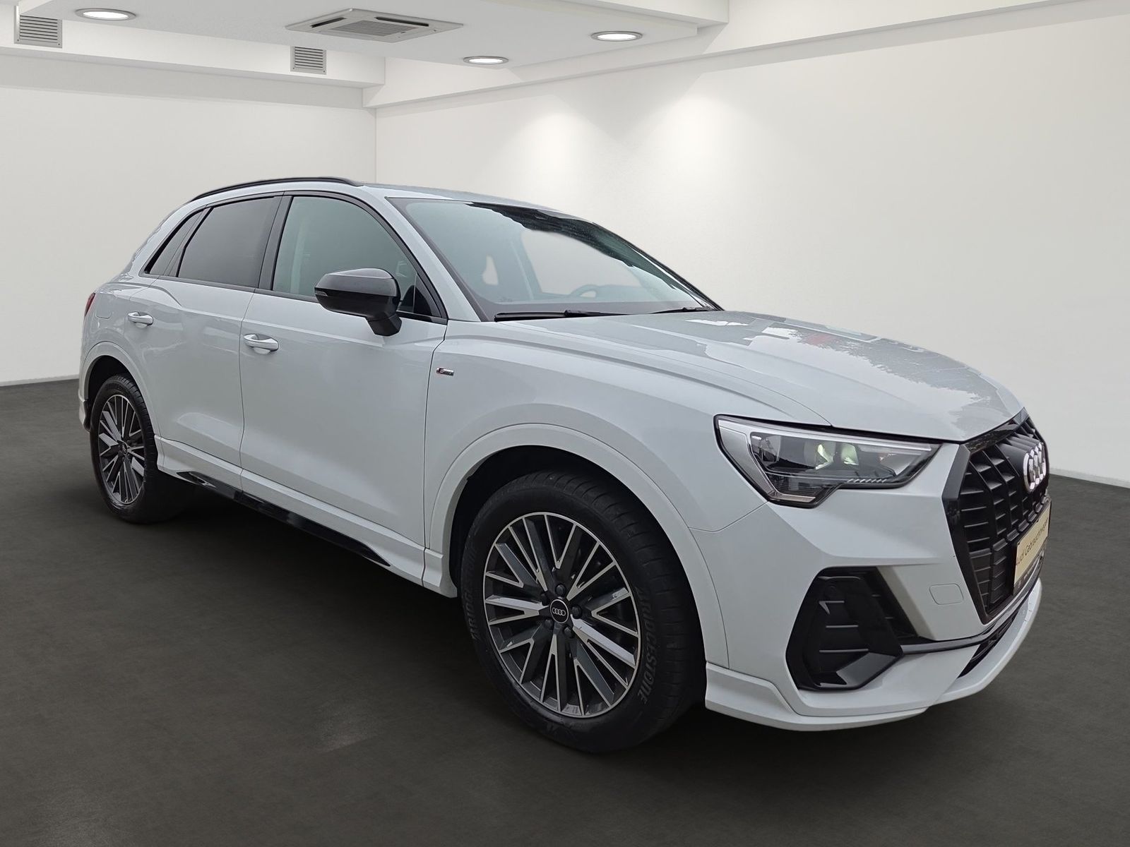 Audi Q3 S-LINE 35TFSI S-TRONIC AHK+ACC+KEYLESS+NAVI+A foto 3