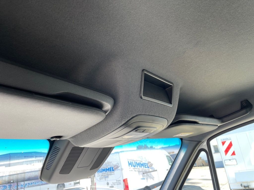 Fahrzeugabbildung Mercedes-Benz Sprinter 315 CDI Pritsche 3665 AHK,Klima,7-Sitze