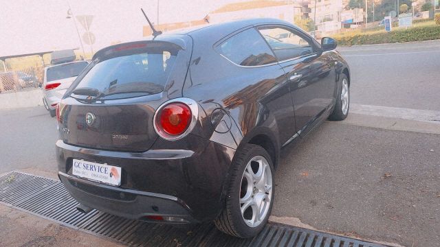 Alfa Romeo MiTo 1.6 JTDm 16V Distinctive Premium