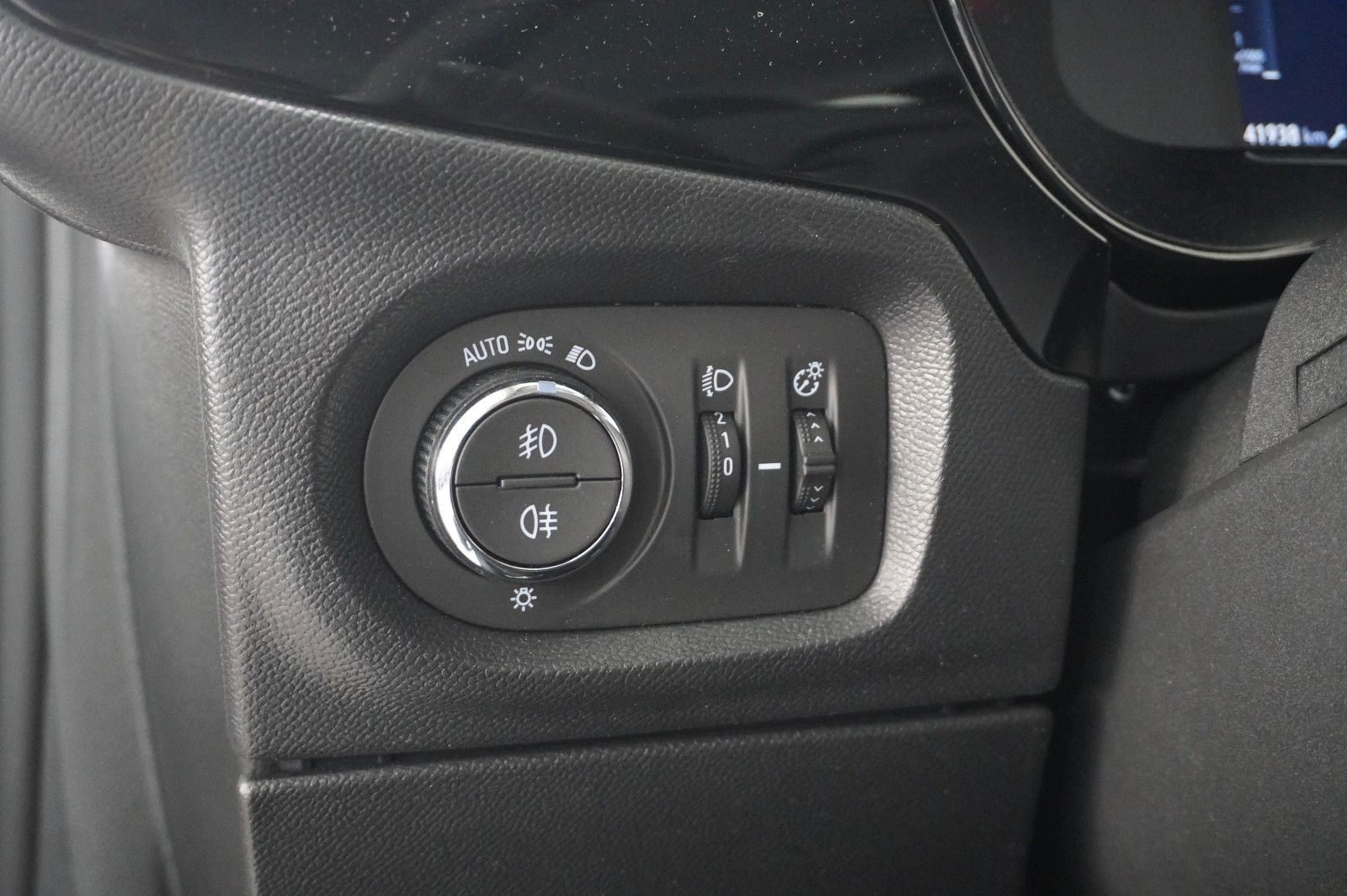 Fahrzeugabbildung Opel Corsa F 1.2 FACELIFT NAVI/LED/KAMERA/VIRTU./SHZ