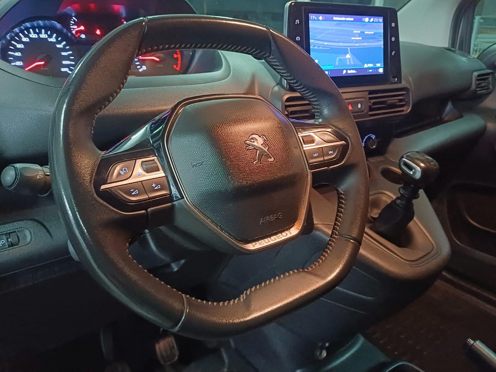 Peugeot Partner Premium L1 Klima*Navi*PDC*Tempomat*SHZ*