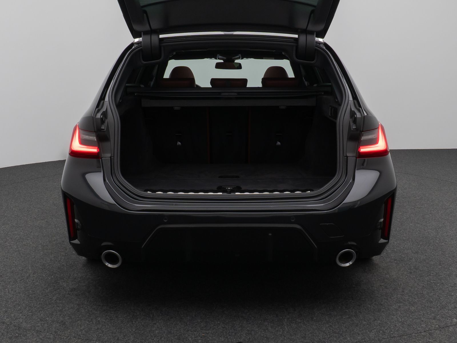 Fahrzeugabbildung BMW 330i M Sport Panorama Kamera DAB H/K DrivAssist