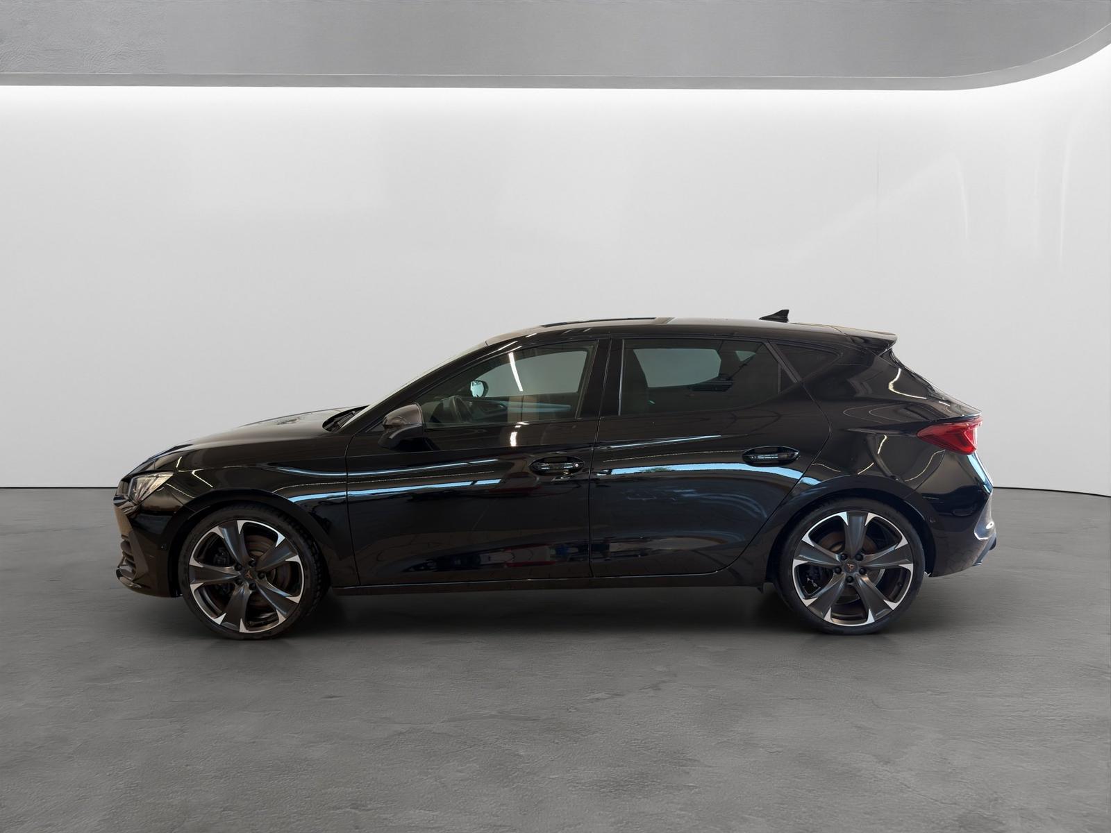 Cupra Leon 2.0 TSI DSG VZ LED NAVI KAMERA PARKLENK