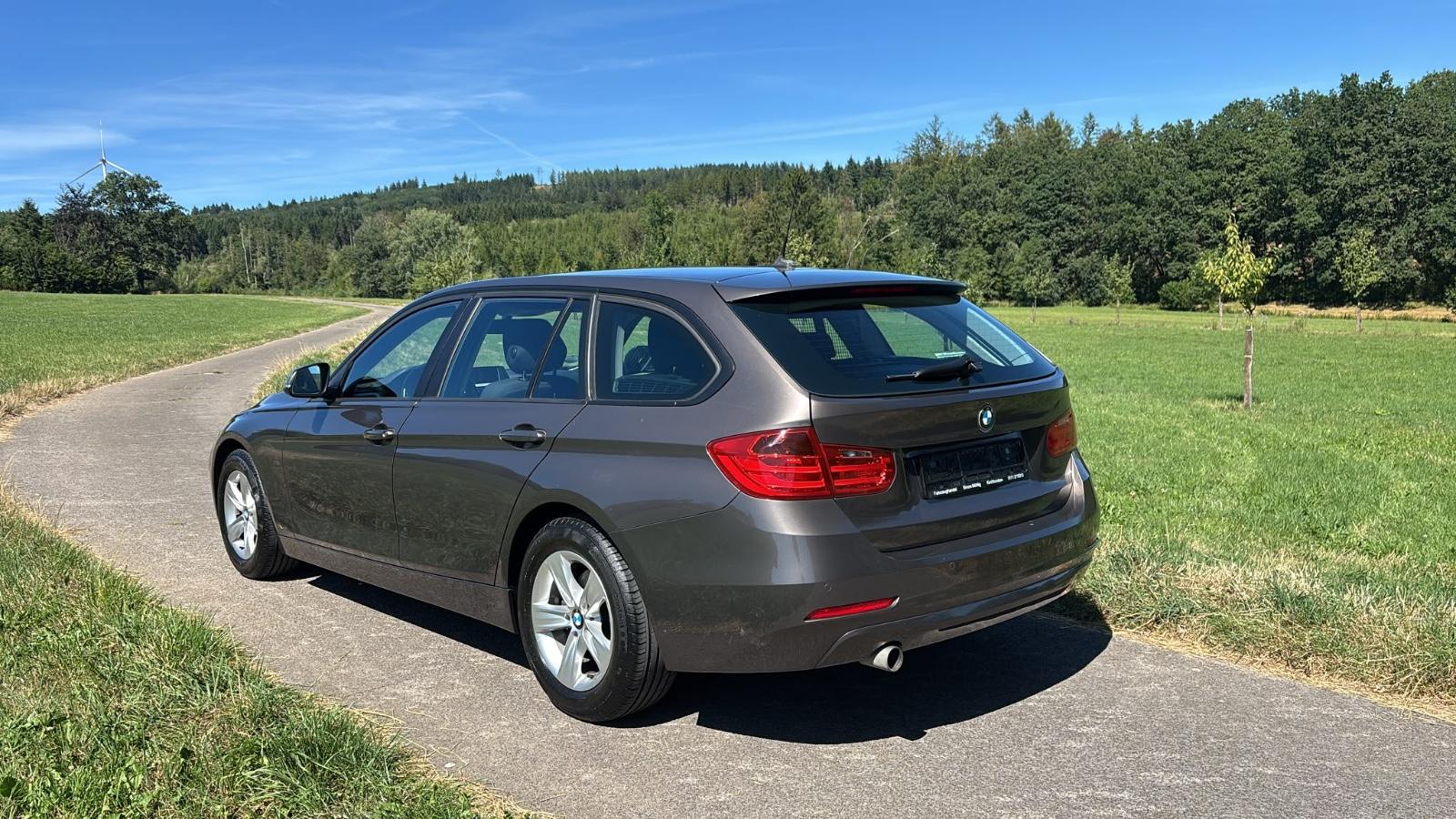 BMW 318d Touring  1. Hand Tüv neu