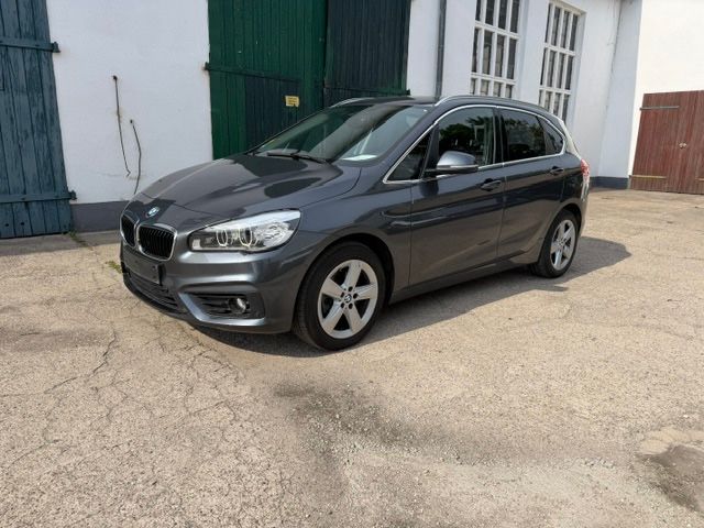 BMW 218