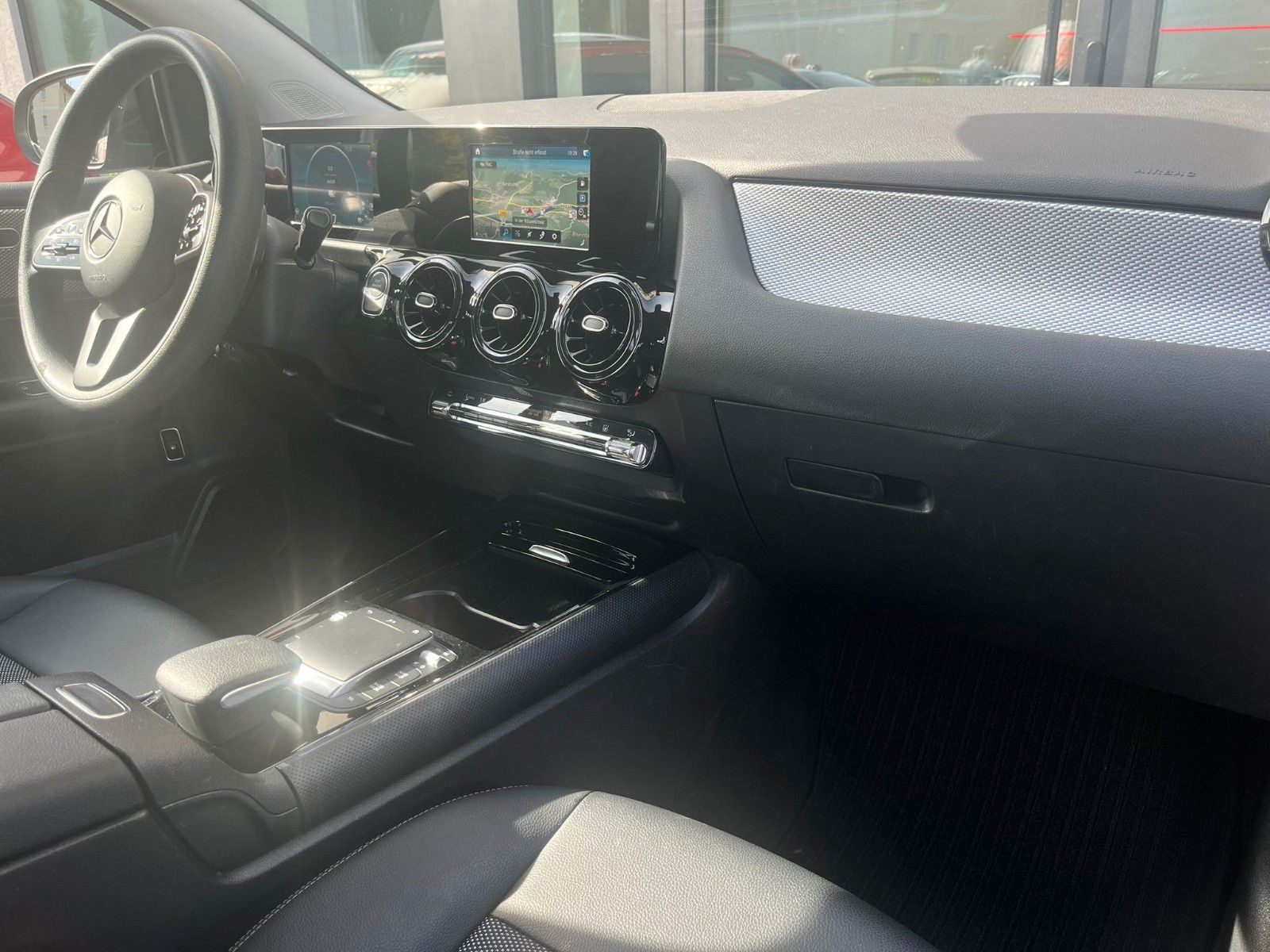 Fahrzeugabbildung Mercedes-Benz B 250 B -Klasse B 250 e