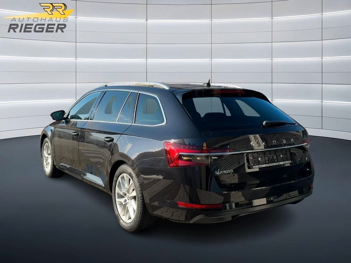 Fahrzeugabbildung SKODA Superb Combi Style