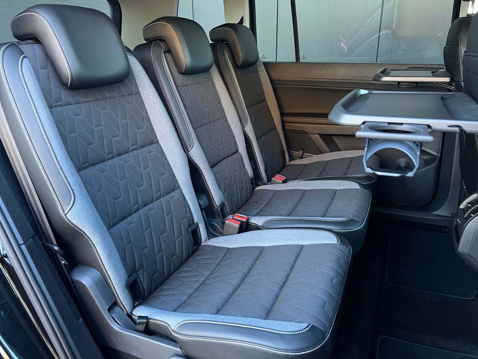 Fahrzeugabbildung Volkswagen Touran GOAL 1.5 TSI DSG *AHK, ACC, Kamera, 17''-