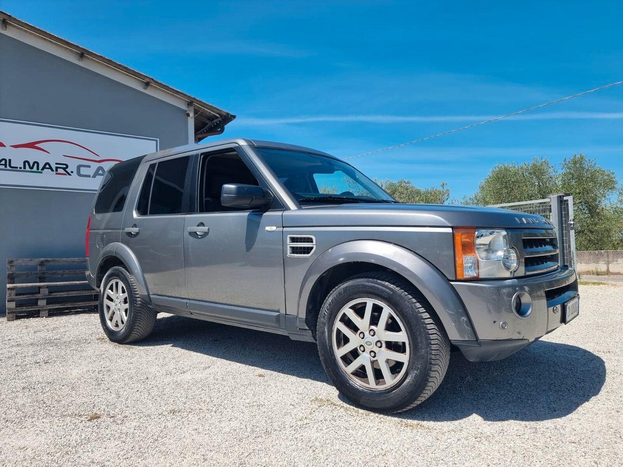 Land Rover Discovery 2009 — салон