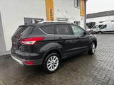 Ford Kuga Titanium = Automatik - Kamera - Kesless Go - Ford Kuga Titanium mit Diesel-Antrieb