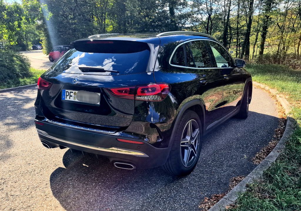 Image of Mercedes-Benz GLA 200