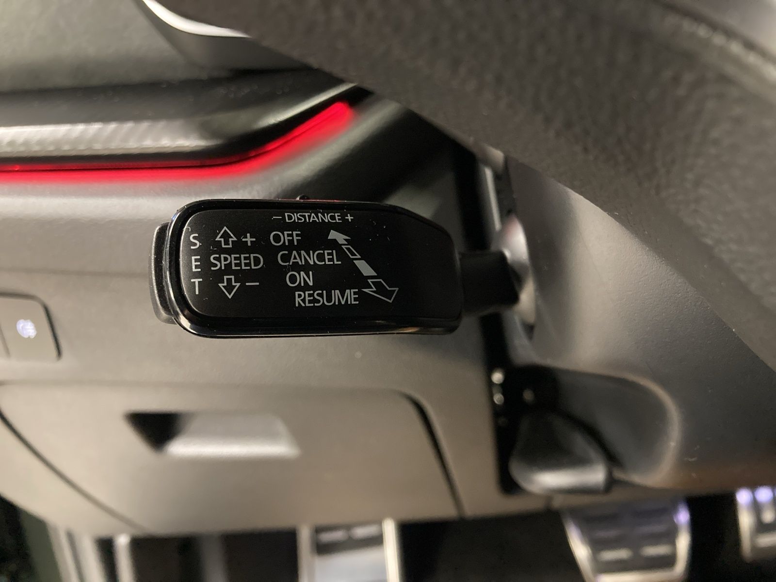 Fahrzeugabbildung SKODA Octavia Combi RS 2.0 TSI DSG AHK CANTON MATRIX