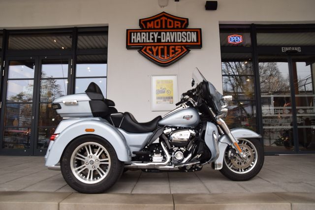 Harley-Davidson FLHTCUTG Tri Glide Ultra