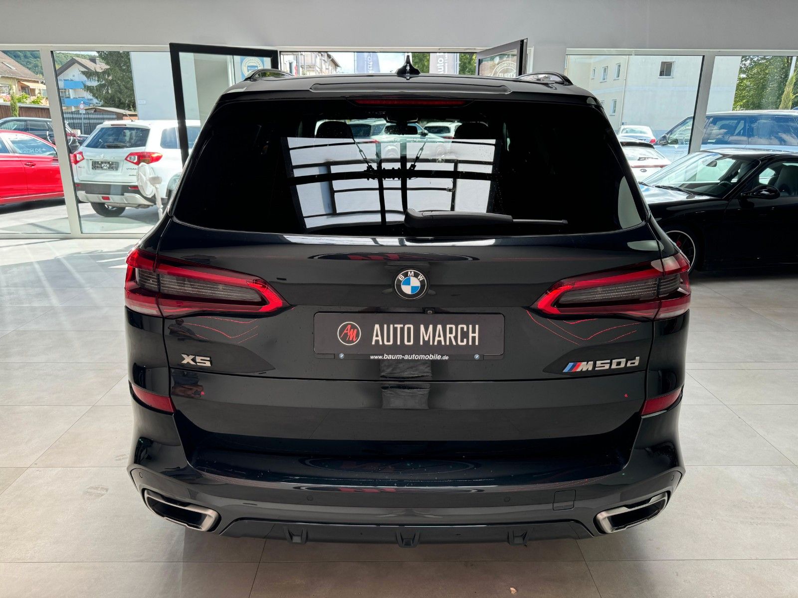 Fahrzeugabbildung BMW X5 M50d*Laser*Sky*360°*HUD*Luft*22"*Soft*AHK*