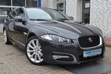 Jaguar XF Sportbrake 2.2 Glasddach ToterWinkel - Jaguar XF aus 2015