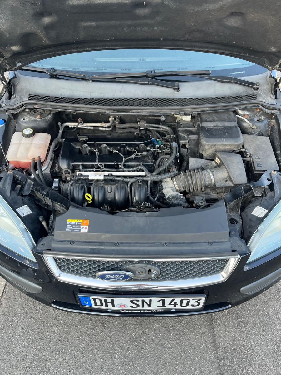 Ford Focus 2006 — photo 11