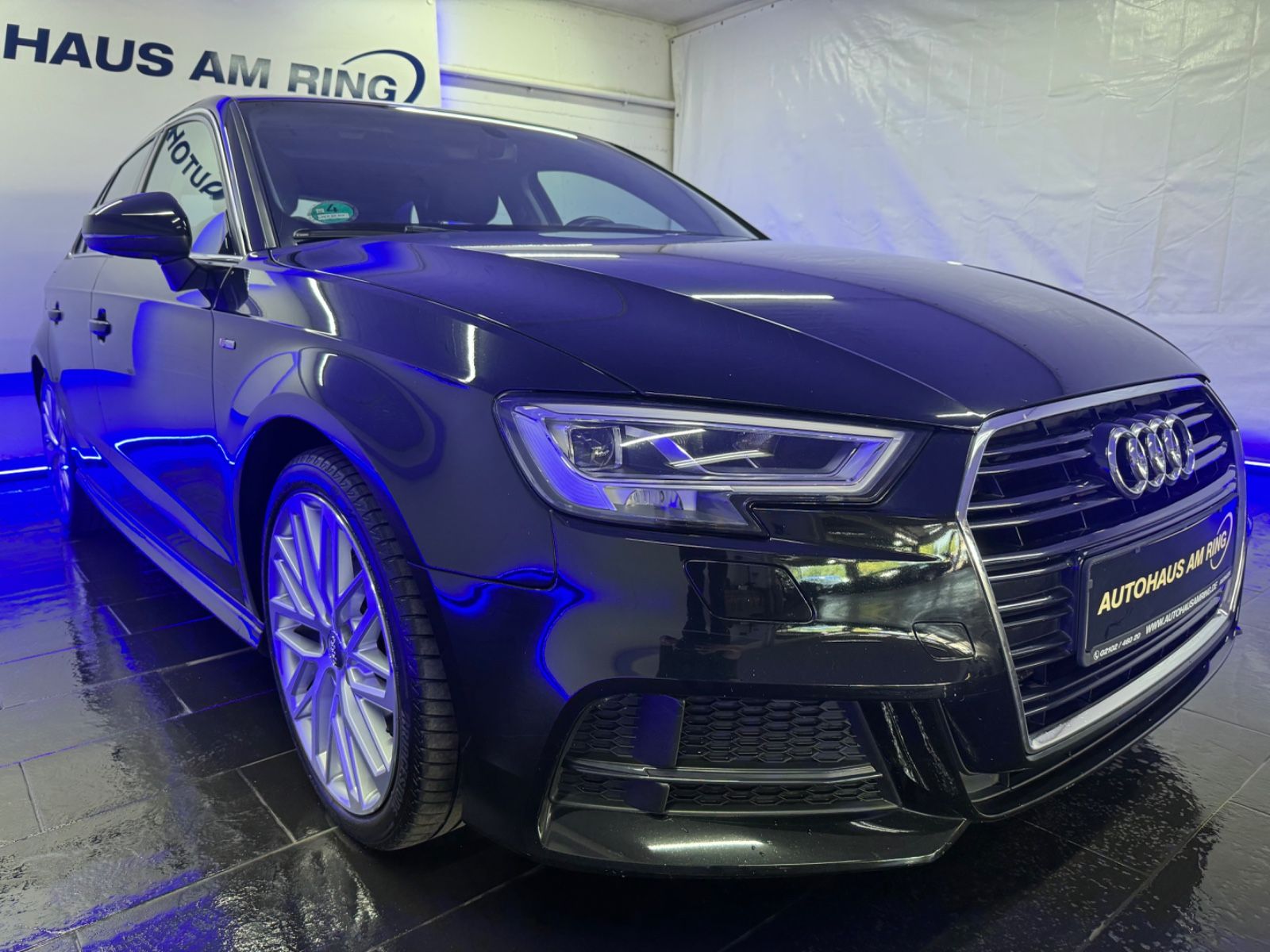 Audi A3 Sportback 2.0 TDI S line PANO NAVI LED STDHZG foto 4