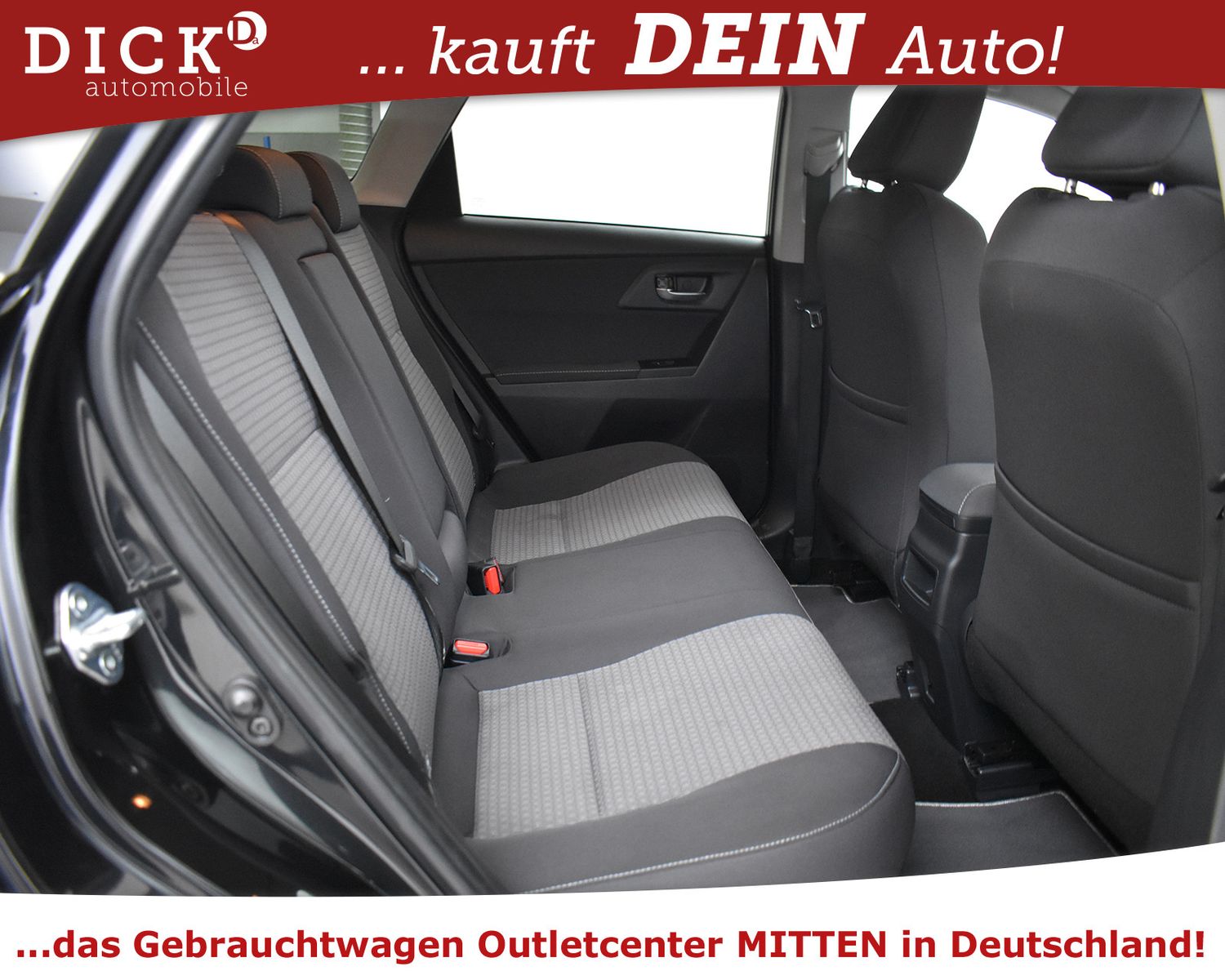 Fahrzeugabbildung Toyota Auris Tour Sports 1.8 Aut Hybrid Team D NAVI+KAM