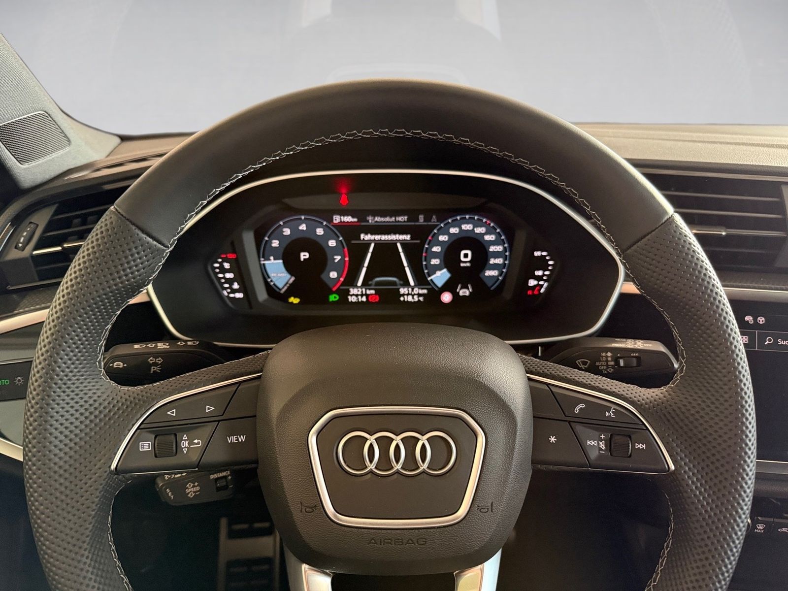 Audi Q3 - Bild 18