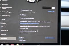 Fahrzeugabbildung Tesla Model 3 Standard Range Plus RWD*Panorama*Kamera*