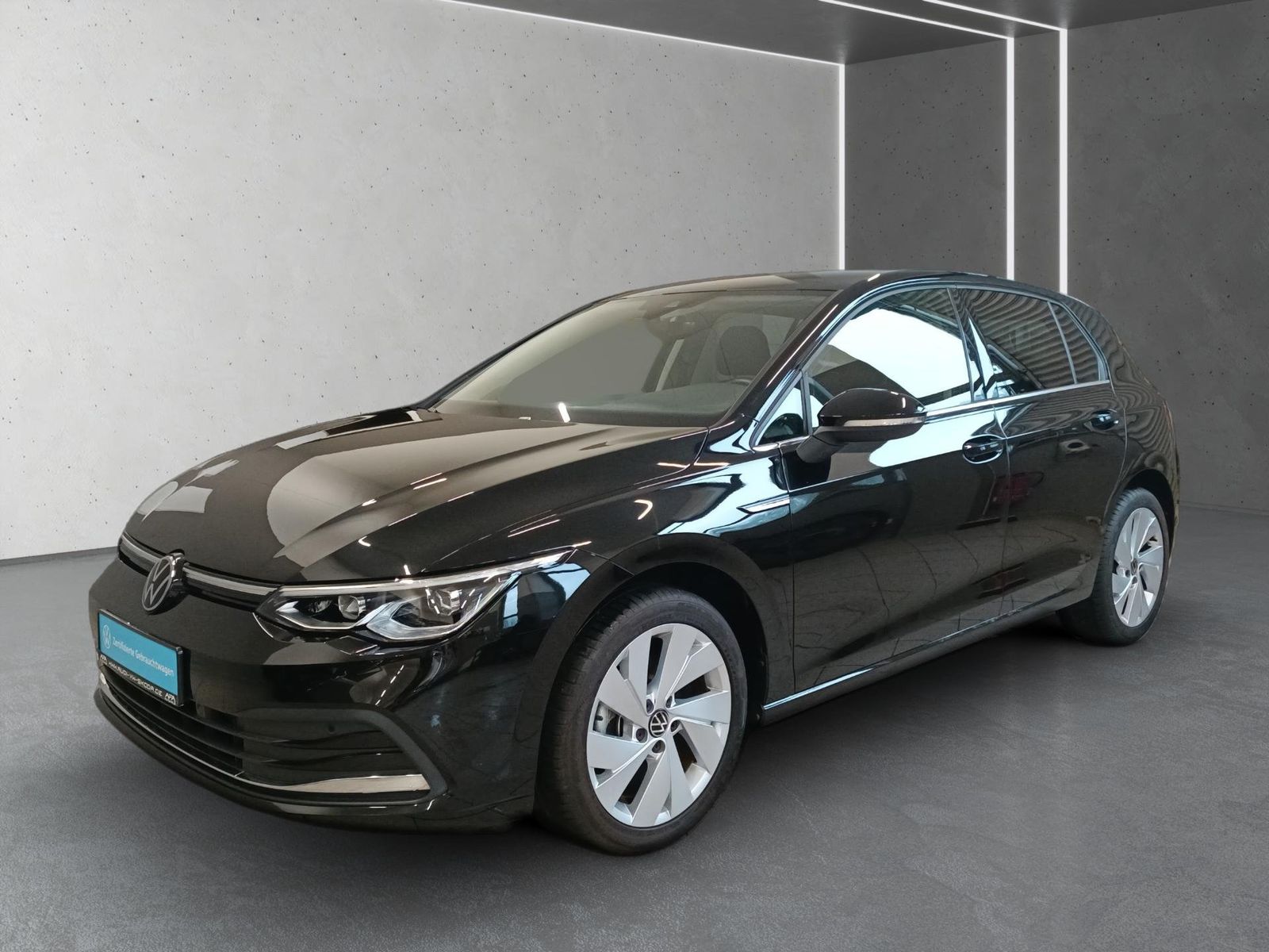 Volkswagen Golf VIII 1.5 eTSI STYLE DSG Navi ACC LED SHZ 17 foto 2
