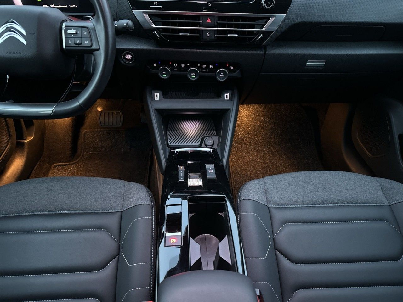 Fahrzeugabbildung Citroën C4 PureTech 130 S&S EAT8 Shine