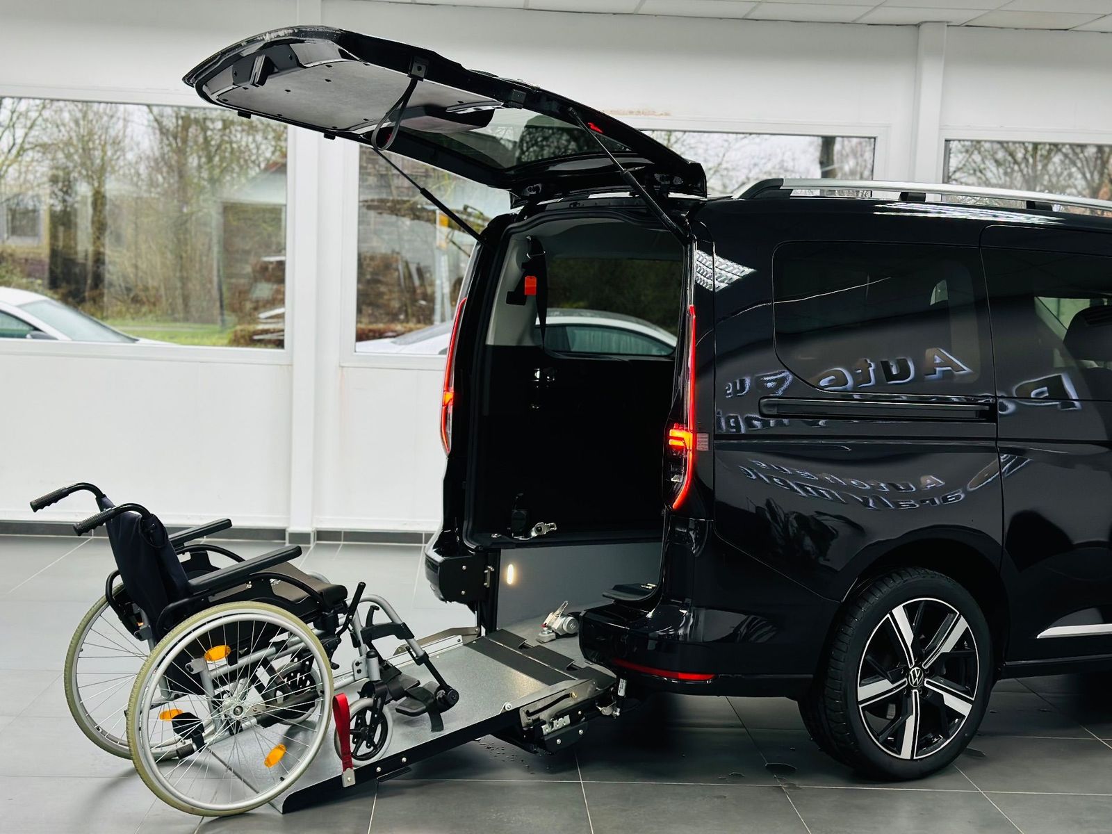 Volkswagen Caddy Maxi - Bild 10