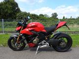 Ducati Streetfighter V4S, Zubehör, gepflegt! - DUCATI ST 4