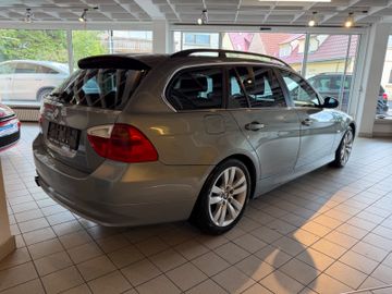 BMW 325 - 8