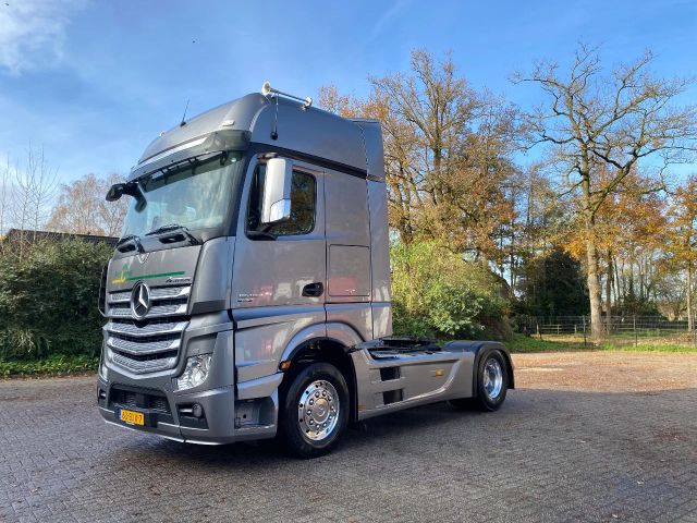 Mercedes-Benz Actros 4x2 Gigaspace Retarder Alcoa NL truck